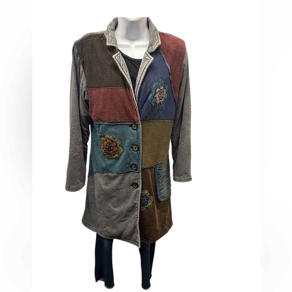 NWT.   S/M. Patchwork Multicolor Women's Coat.  LG/GR/GR